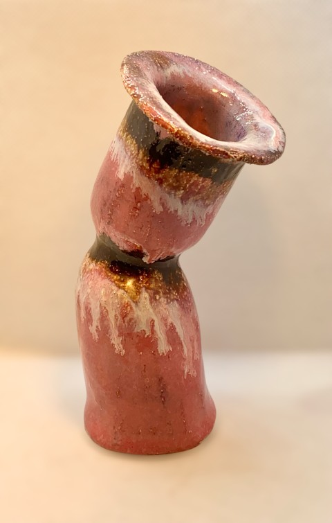 Florero punta trompeta. Rosado, café y blanco. Con CHZ