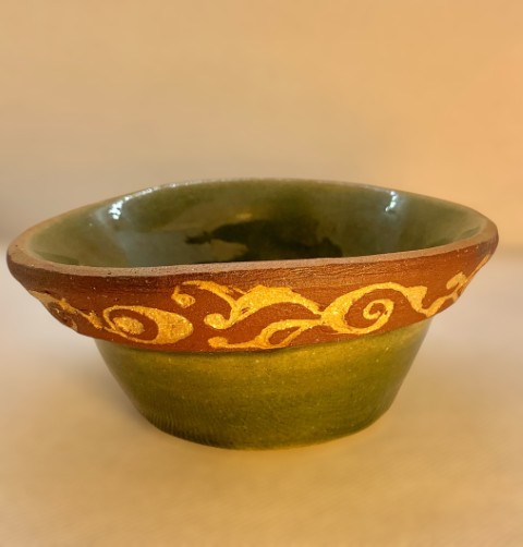 Pasta Chamiza, interior verde,exterior banda fierro bajorrelive y verde