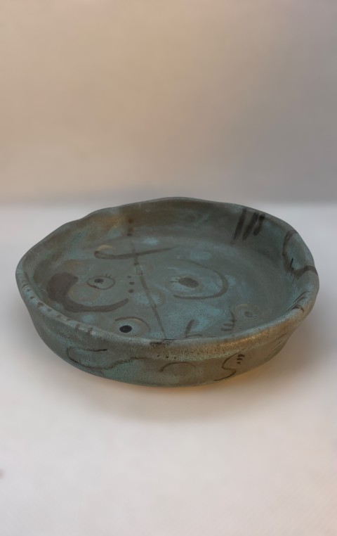 Pocillo azul piedra con dibujos óxidos. Dibujos interior y exterior