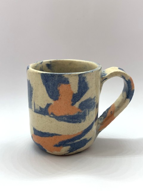 Tacita nerikomi mini. Manchas azules y naranjas