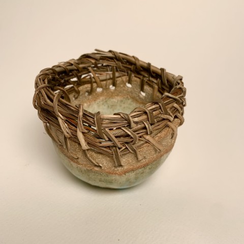 Pocillo CHZ expuesta borde, con tejido 3 cm. Interior y exterior celeste con blanco mezclados